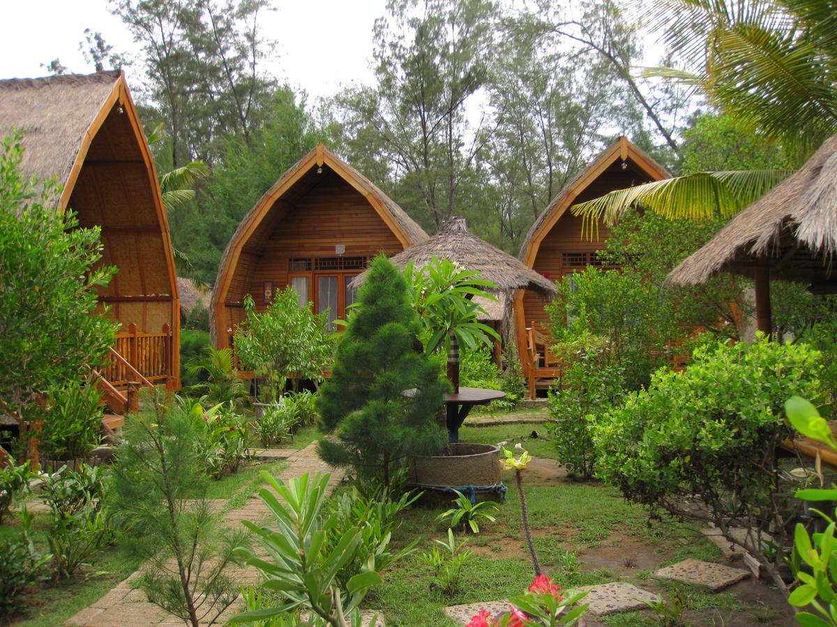 غيلي مينو Jepun Bungalows المظهر الخارجي الصورة